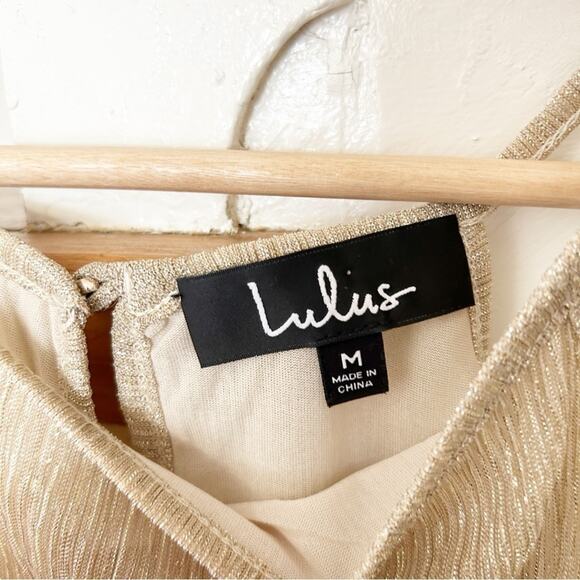 NWT Lulus Hustle Gold Metallic Shimmer Apron Neckline Off the Shoulder Top Sz M - Picture 4 of 9